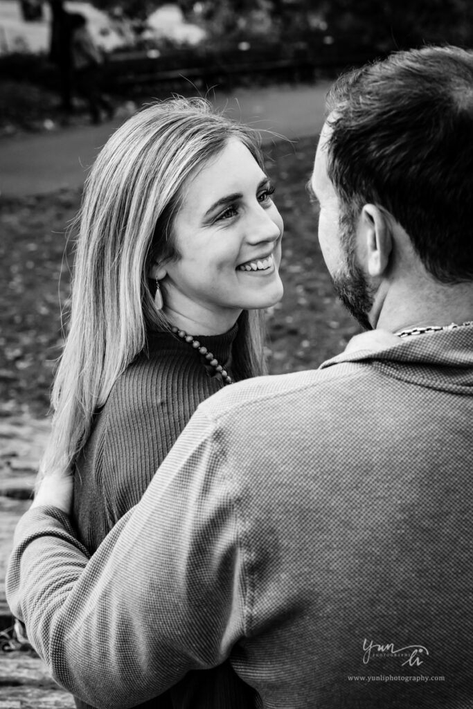 Engagement Picture at Central Park New York - Long Island Wedding Photographer - Yun Li Photography