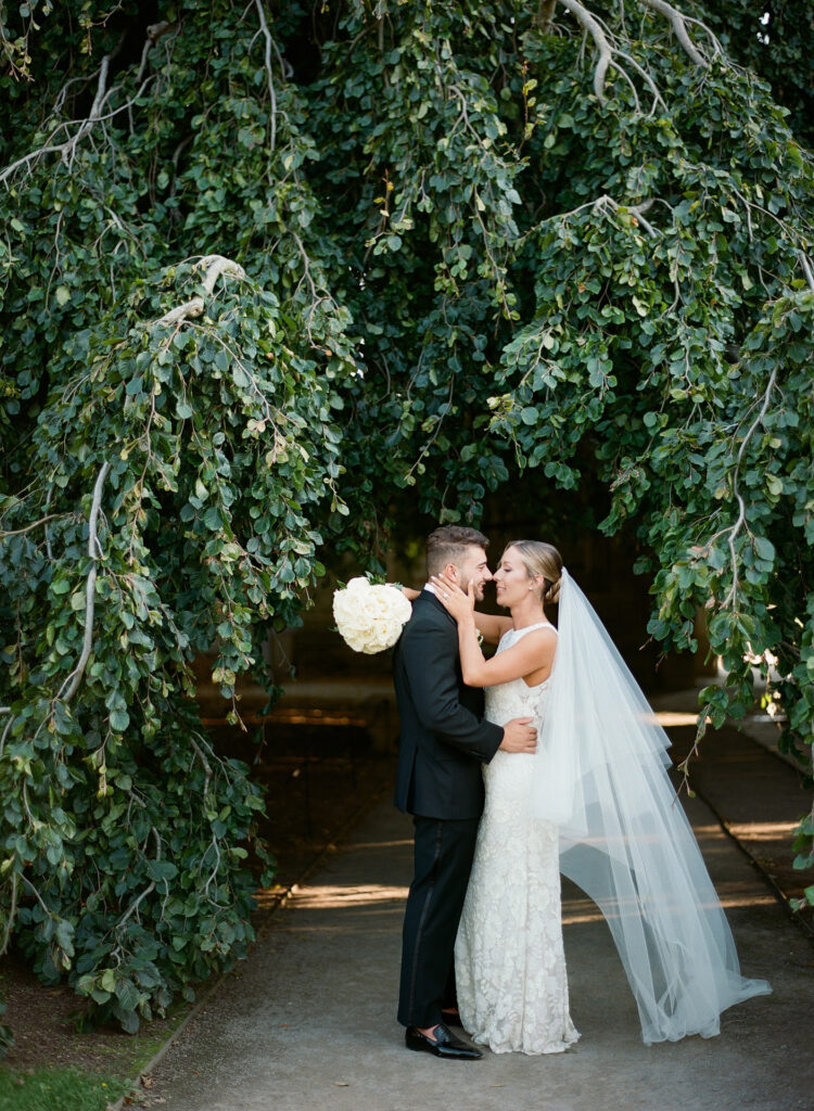 Wedding at Untermyer Gardens Conservancy - New York Wedding Photographer - Yun Li Photography